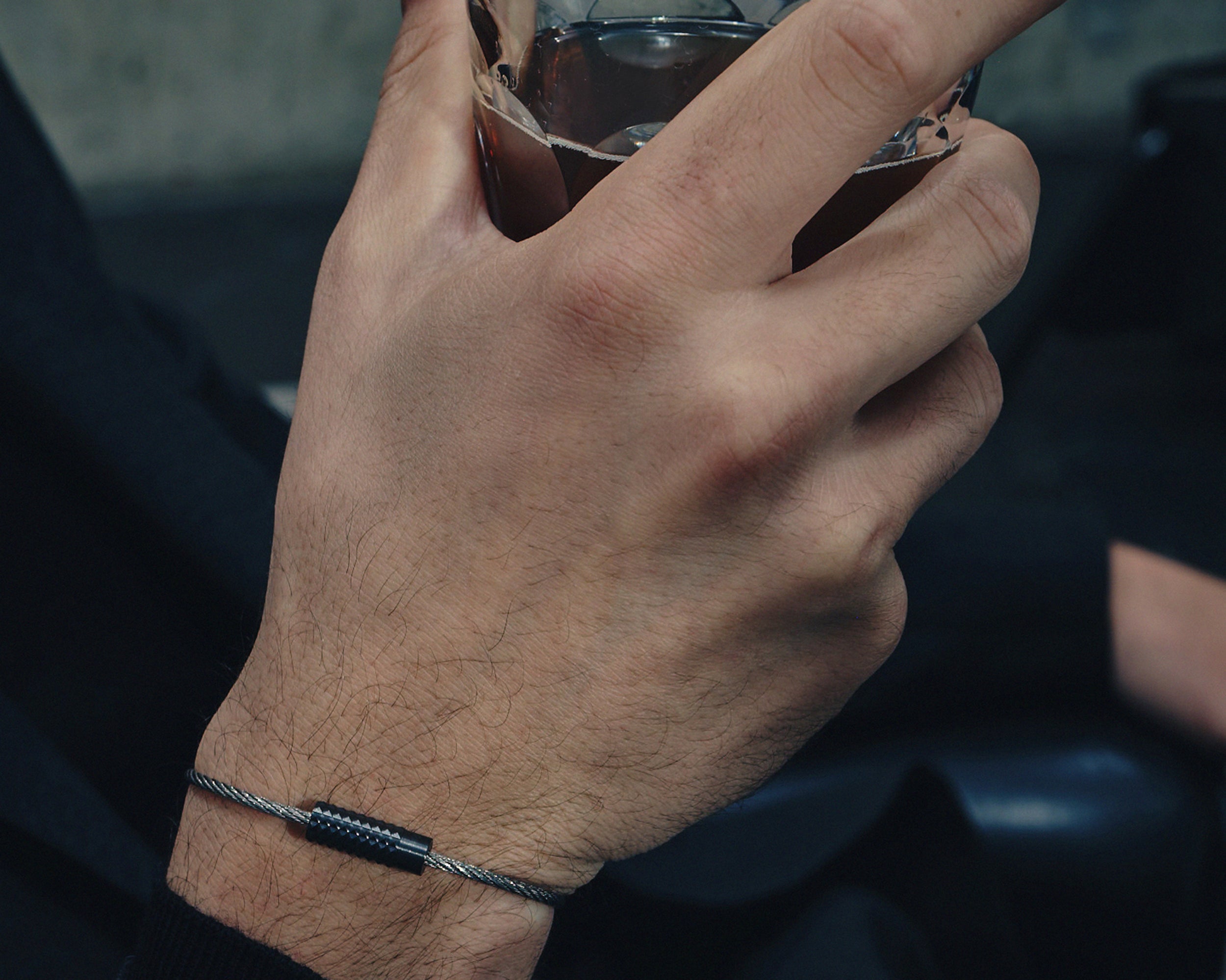 bracelet câble guilloché pyramide le 7g