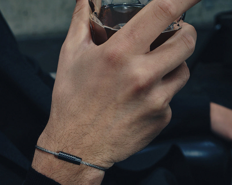 bracelet câble guilloché pyramide le 7g