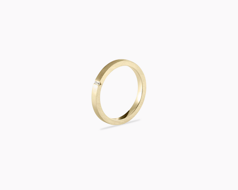 2mm ribbon ring with diamond la 5g