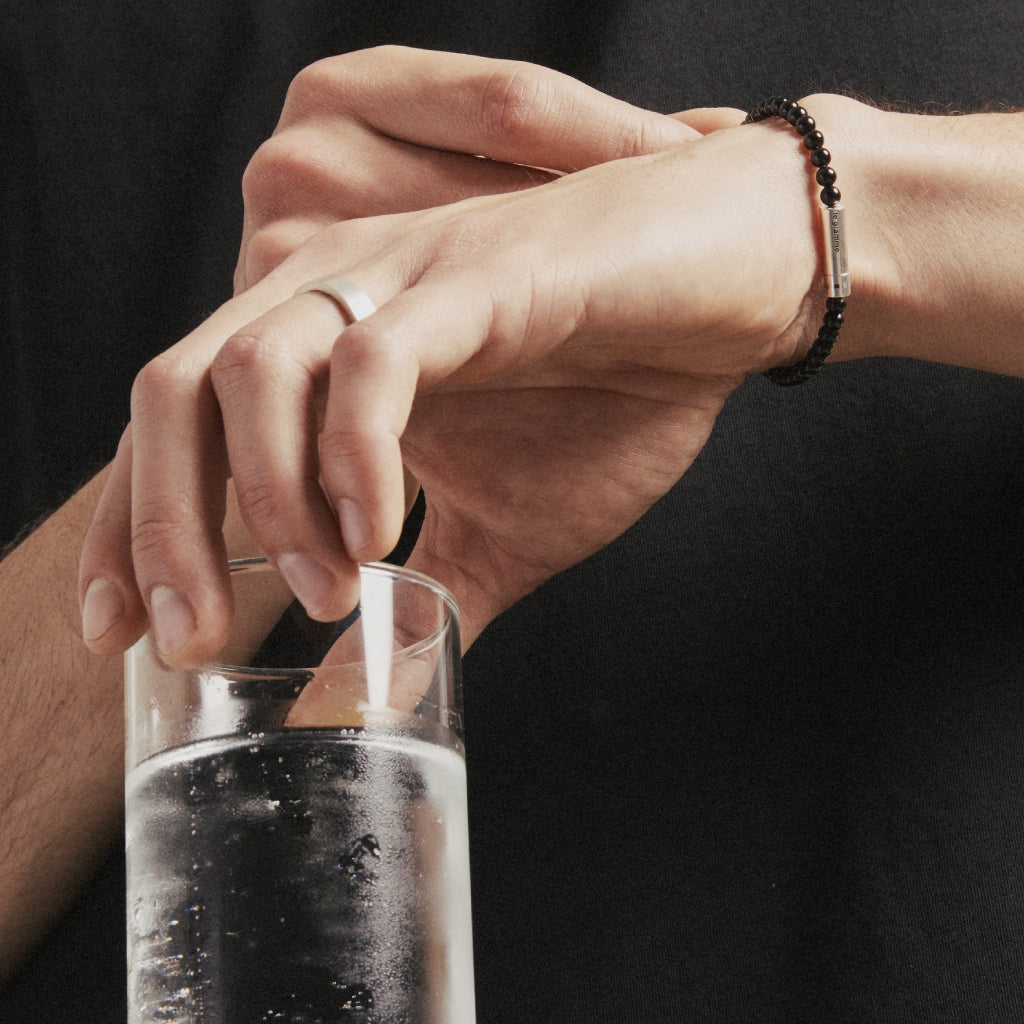 new in: onyx beads bracelet 9g